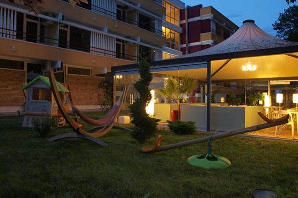 Hotel Sara Neptun Zewnętrze zdjęcie