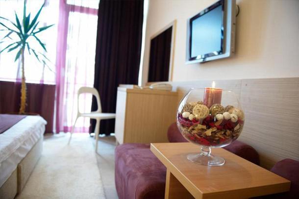 Hotel Sara Neptun Zewnętrze zdjęcie